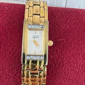 Vintage Citizen Quartz Modern Diamond Style Gold Watch Champagne Dial
